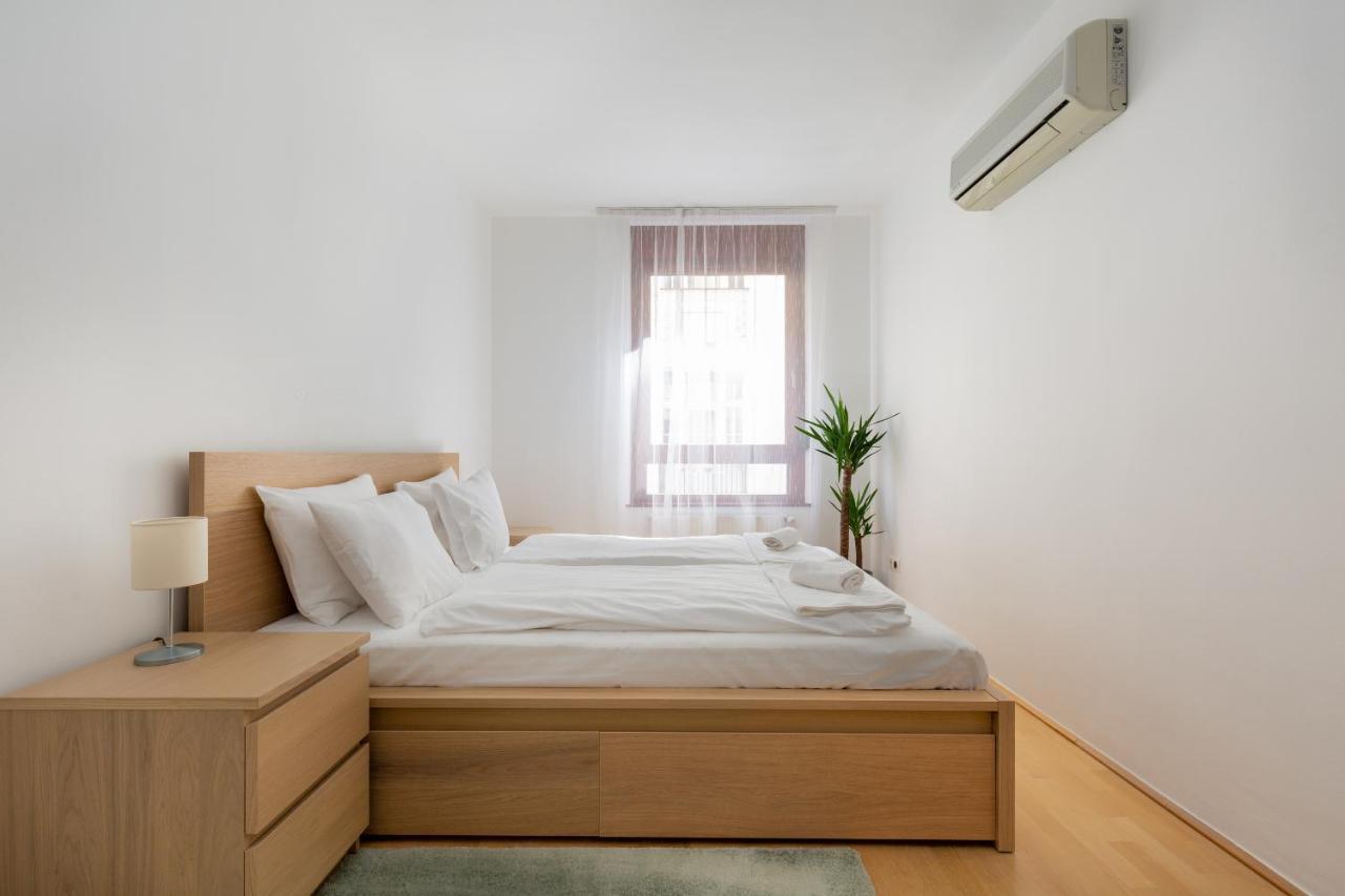 Super Central, 2-Bedroom Apartment With Terrace Будапешт Экстерьер фото